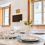公寓 Chiado Apartment, The Heart Of *