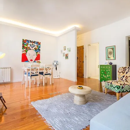 Chiado Apartment, The Heart Of Lissabon